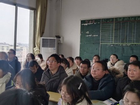 <b>【半岛平台】中国有限公司官网物理教研组开展主题教研活动</b>